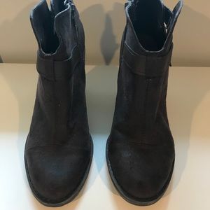 Crown Vintage Brown Booties